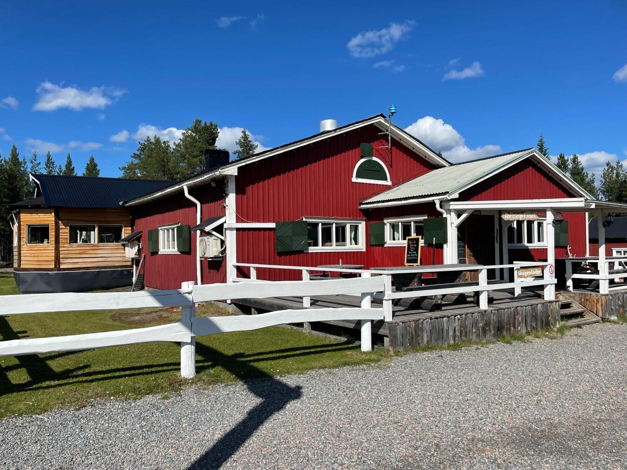 Skogen-Lodge Koskullskulle Exteriér fotografie